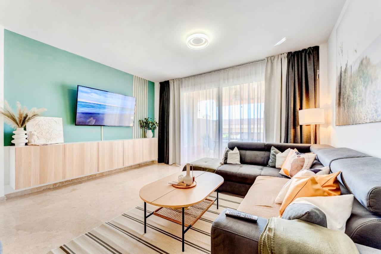 Black Beach Luxury Vacation House Пуэрто-де-Сантьяго Экстерьер фото