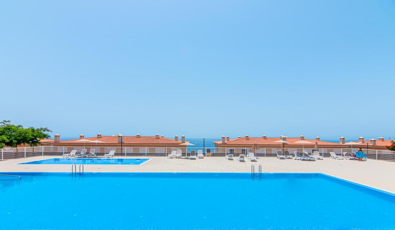 Black Beach Luxury Vacation House Пуэрто-де-Сантьяго Экстерьер фото